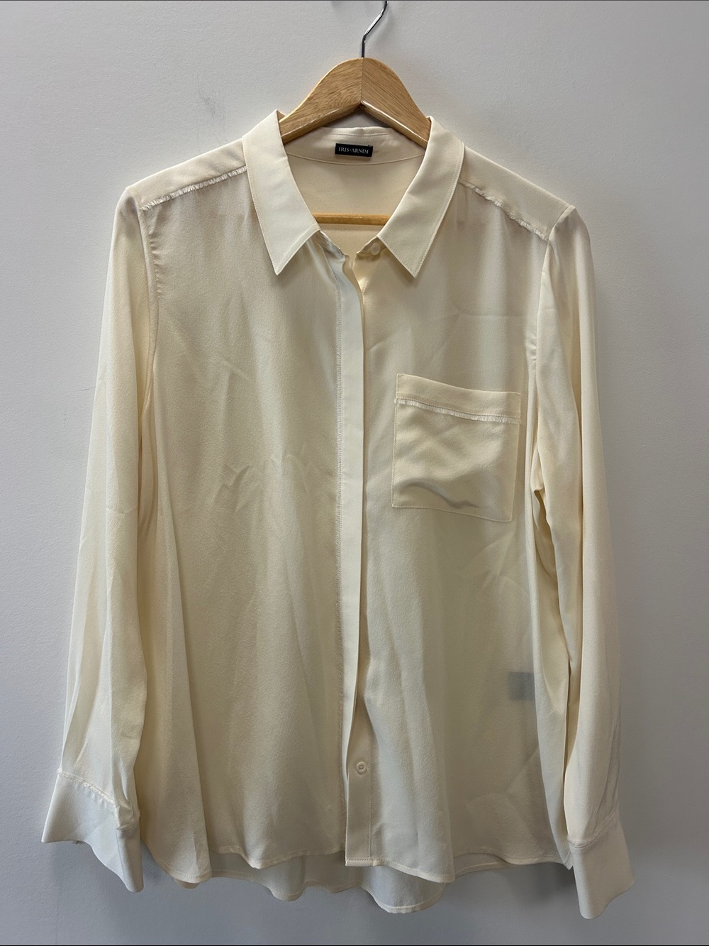 Iris Arnim Ivory Long-Sleeve Silk Blend Button-Up Shirt